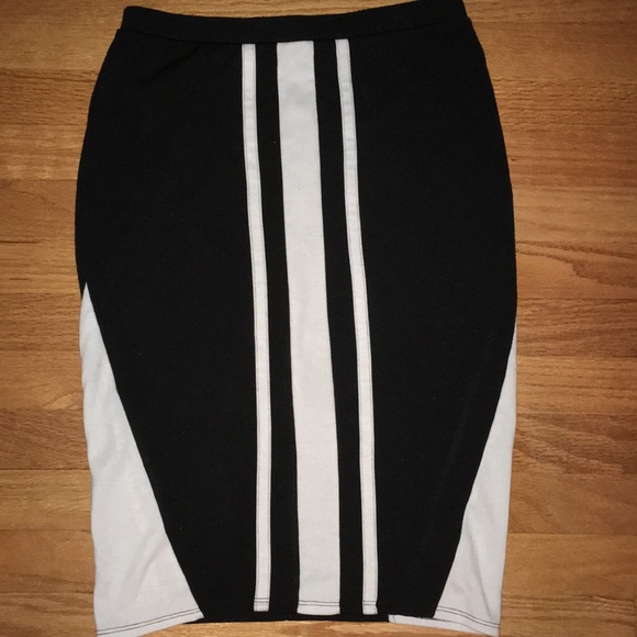 Mossimo Supply Co. Dresses & Skirts - “Mossimo” Black and White Pencil Skirt